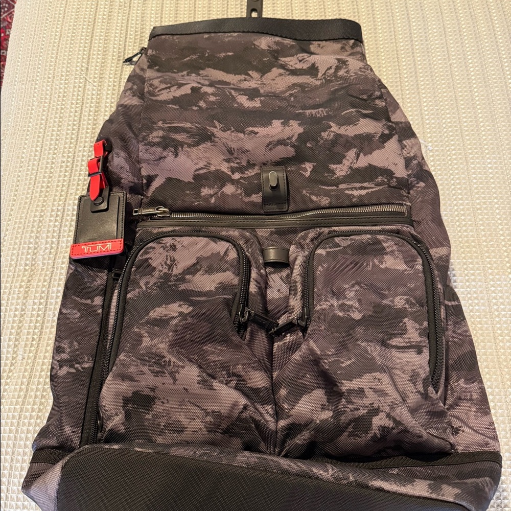 Tumi Backpack - image 5